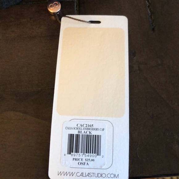 Calia scroll embroidery cap black limited edition - Picture 6 of 7